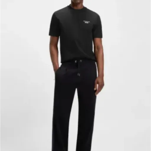 Test BOSS C-Thompson 197 PS Porsche x BOSS : un polo t-shirt sympa mais pas donné