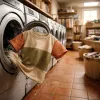 Le t-shirt enfant qui passe vraiment dix lavages : matiere, finition et ce qu'on regarde en magasin