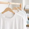 Éco-score textile : dès octobre, n'importe qui pourra noter votre marque de t-shirt
