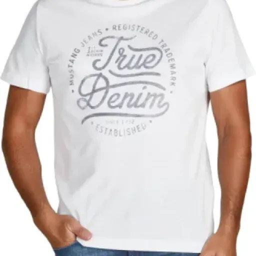 Test lot de 4 t-shirts Mustang : basiques en coton qui font le job sans chichi